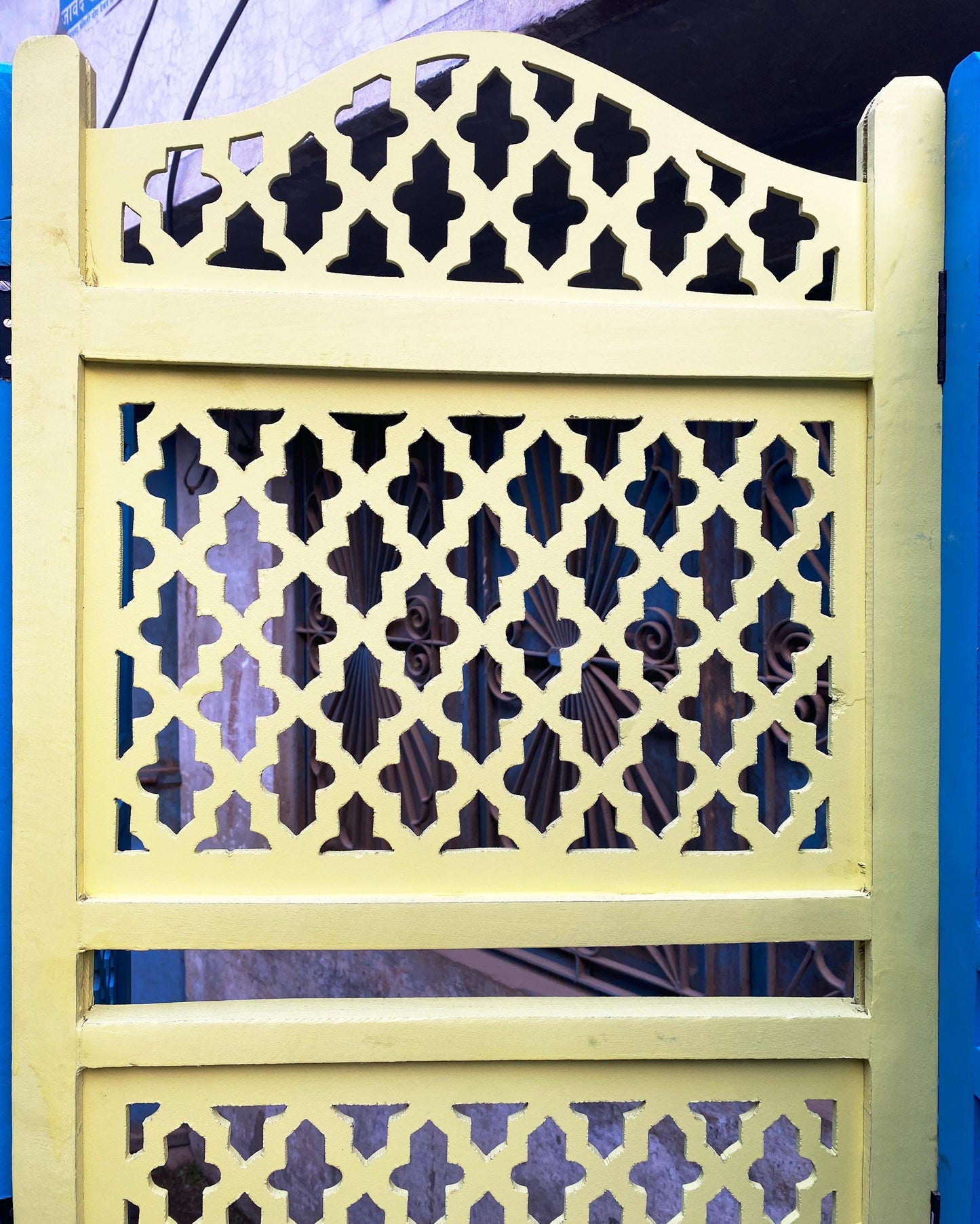 Mid Century Mesh Design Wooden Divider Folding partition, yellow/Blue Self standing divider