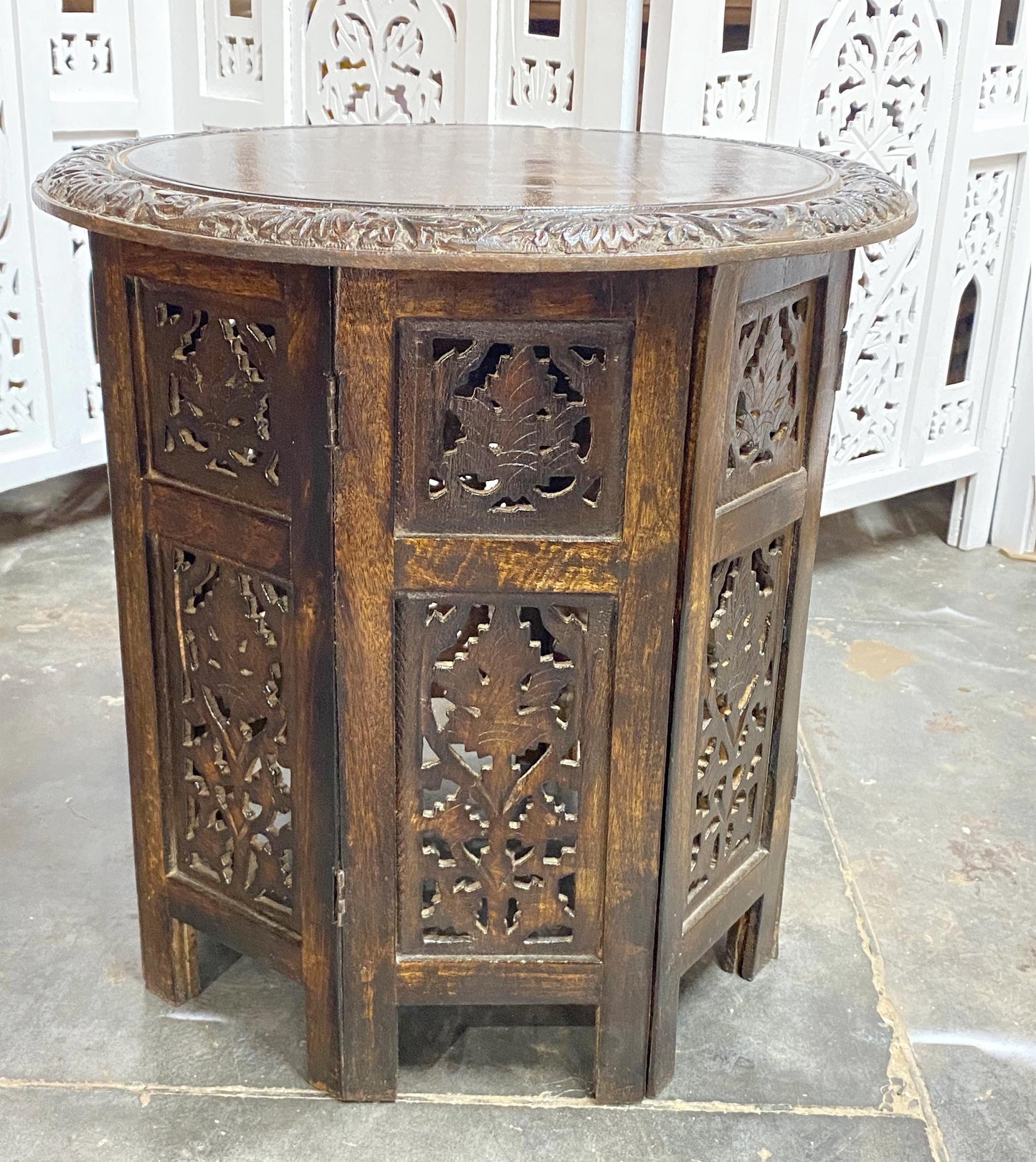 Hand Carved Mango Wood Coffee Table: Mid-Century Modern Accent Furniture